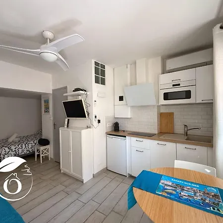 Apartment Superbe T1 Bis Sur Le Port Et Rue Pietonne Sanary-sur-Mer