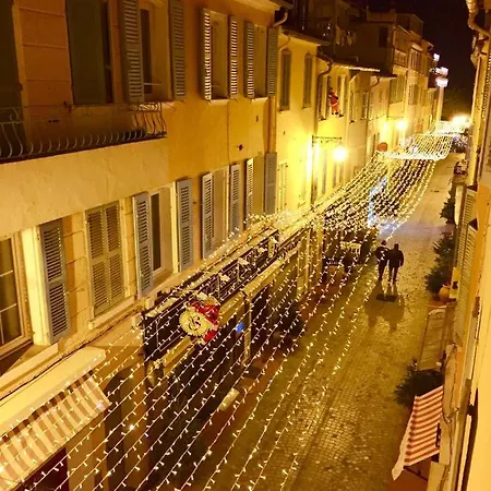 Superbe Sur Le Port Et Rue Pietonne * Sanary-sur-Mer